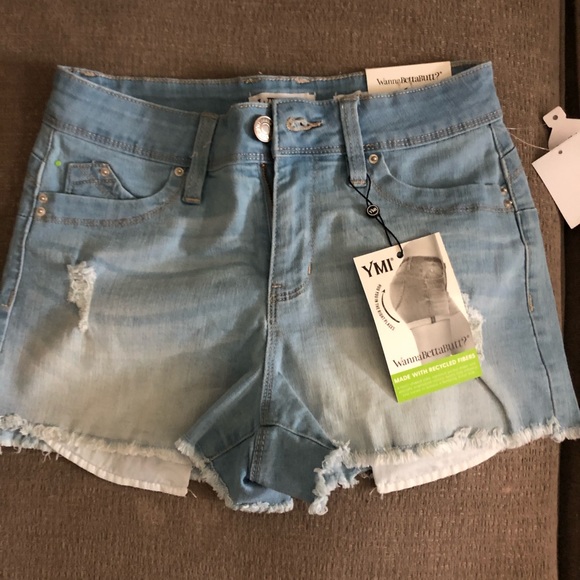 YMI wanna betta butt jean shorts. - Picture 1 of 3